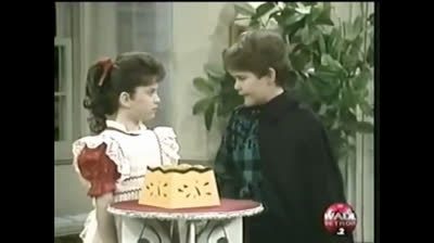 Super Vicki - 3x05 - Recita di beneficenza.